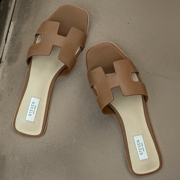 STEVEN NEW YORK • Cognac Hayden Sandals Hermès Oran Style Shoes - Picture 1 of 1
